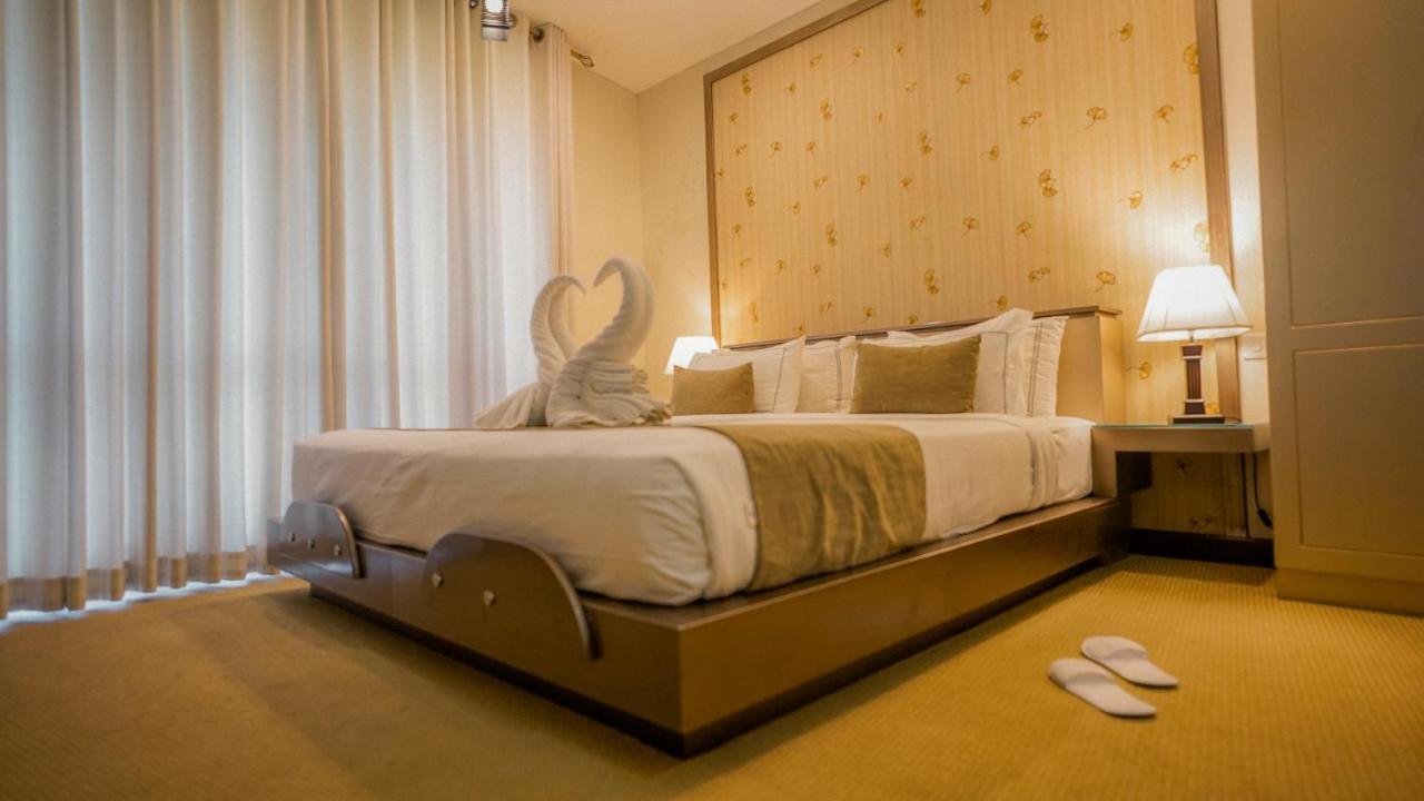 Royal Classic Resort แคนดี้ ภายนอก รูปภาพ