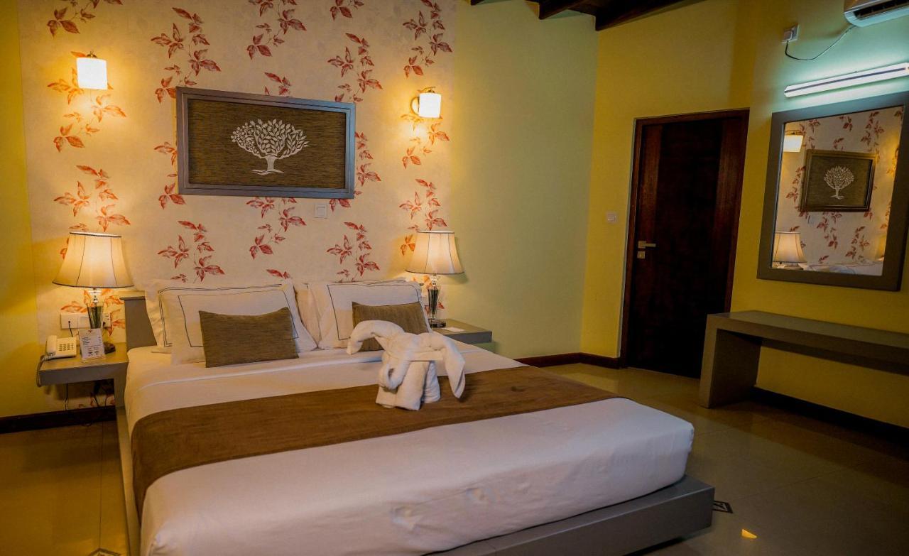 Royal Classic Resort แคนดี้ ภายนอก รูปภาพ