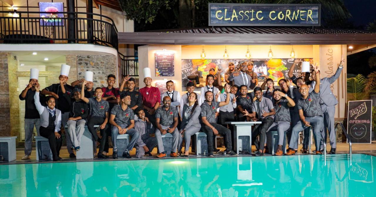 Royal Classic Resort แคนดี้ ภายนอก รูปภาพ